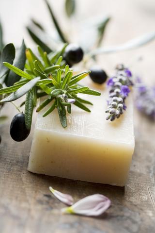 We make our pure Olive Oil Castile soaps from saponified first cold pressed extra virgin olive oil of premium food quality.  Only three or four ingredients!